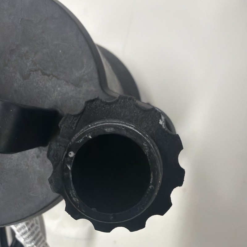 Everbilt 1/6 HP Plastic Submersible Utility Pump MISSING gallery