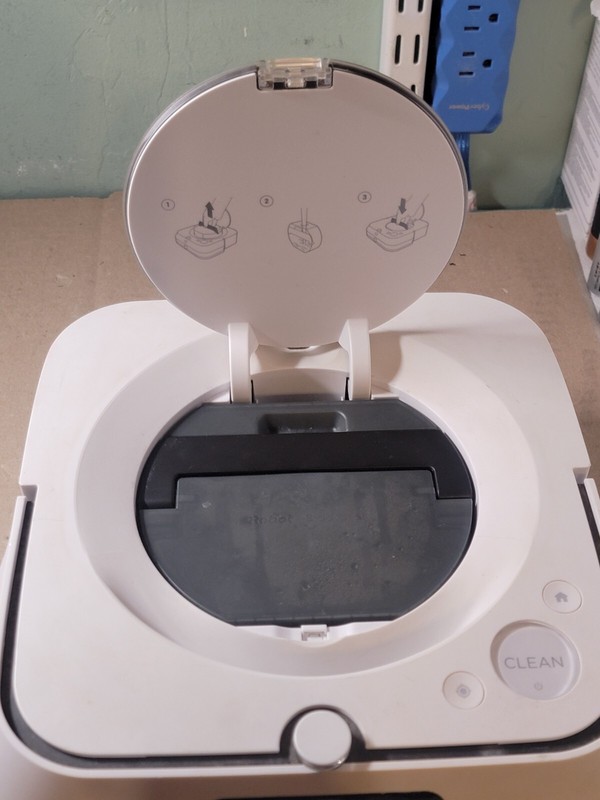 iRobot Braava Jet M6 Wi-Fi Connect Smart Robot Mop with/OEM Charger Dock gallery