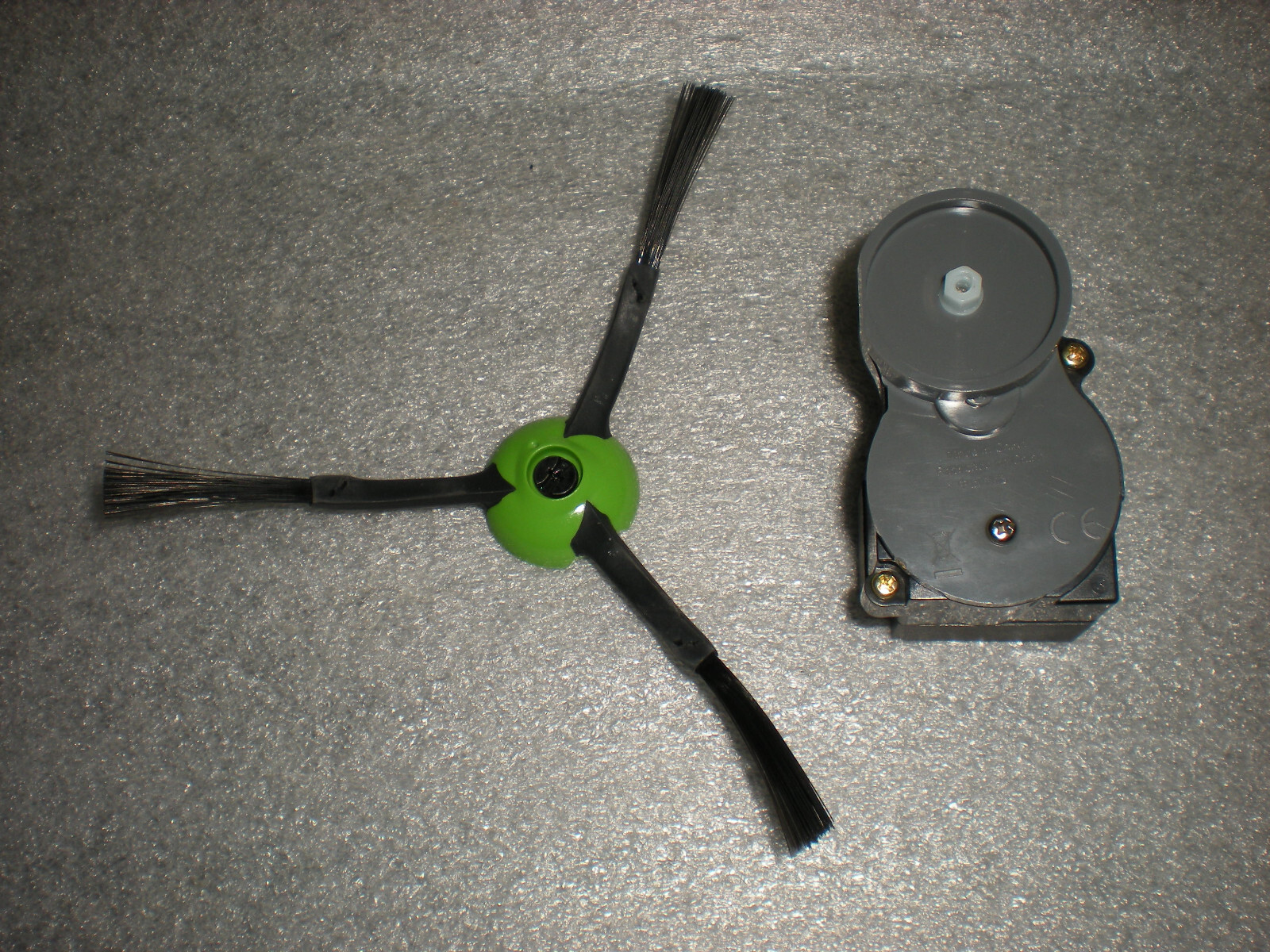 Original iRobot Roomba Vacuum & Mop Combo J7+ Side Brush Module Motor Part gallery