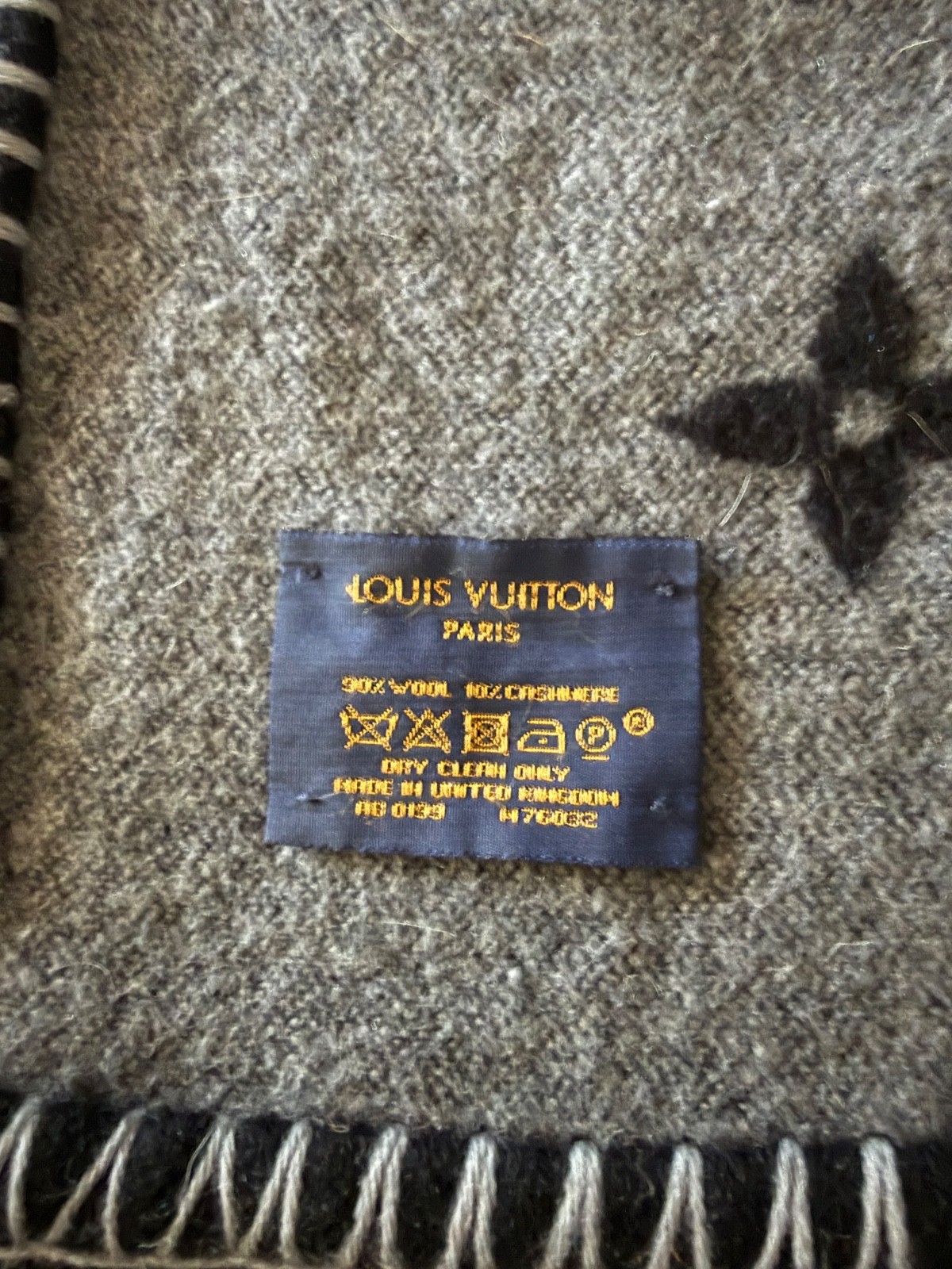 Louis Vuitton Monogram Eclipse throw blanket gallery