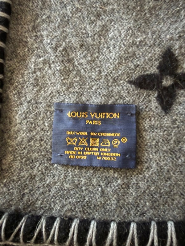 Louis Vuitton Monogram Eclipse throw blanket gallery