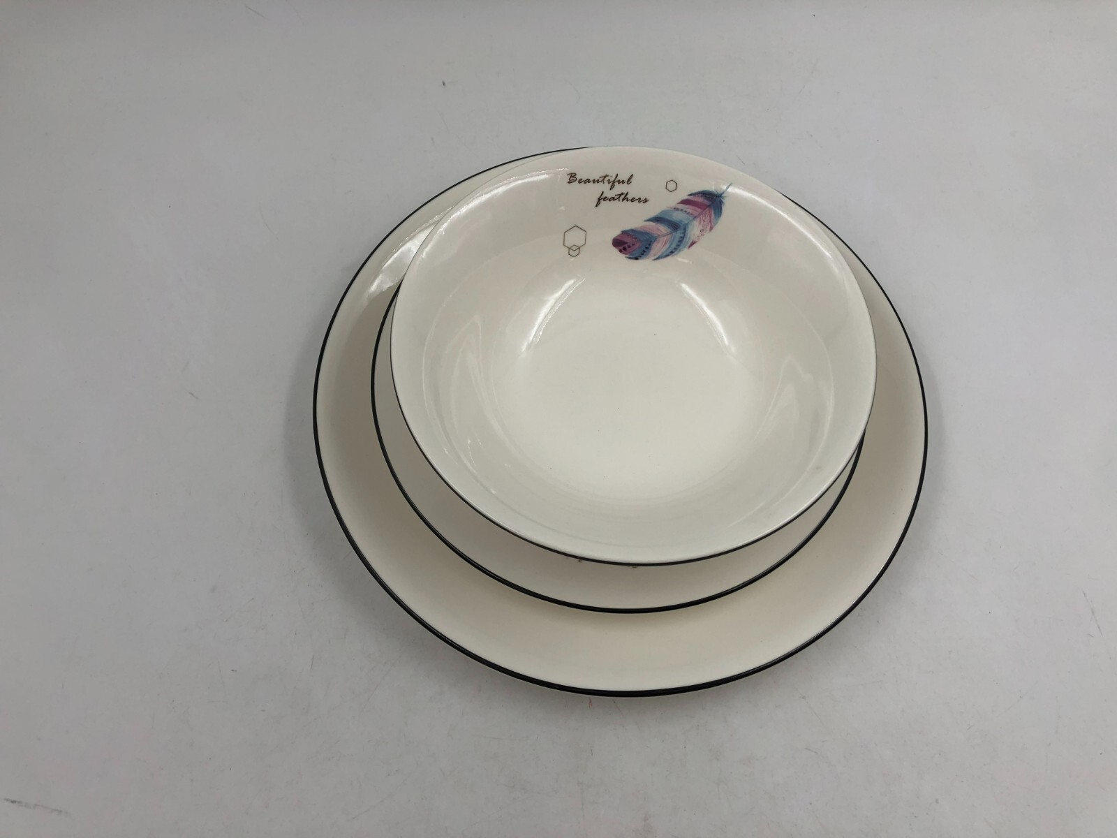 Ceramic Beautiful Feathers 10 & 8in Plate & 7in Bowl Set AA02B11014 gallery