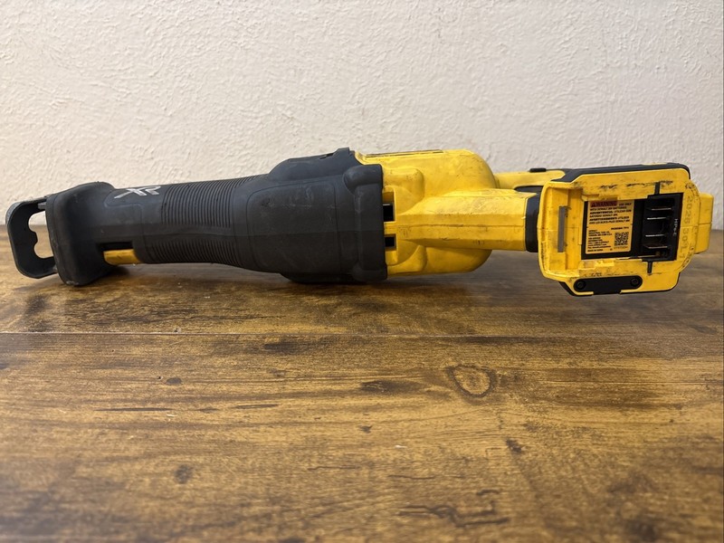 Dewalt DCS384B 20V XR Cordless Brushless Battery Reciprocating Saw Max 20 volt gallery