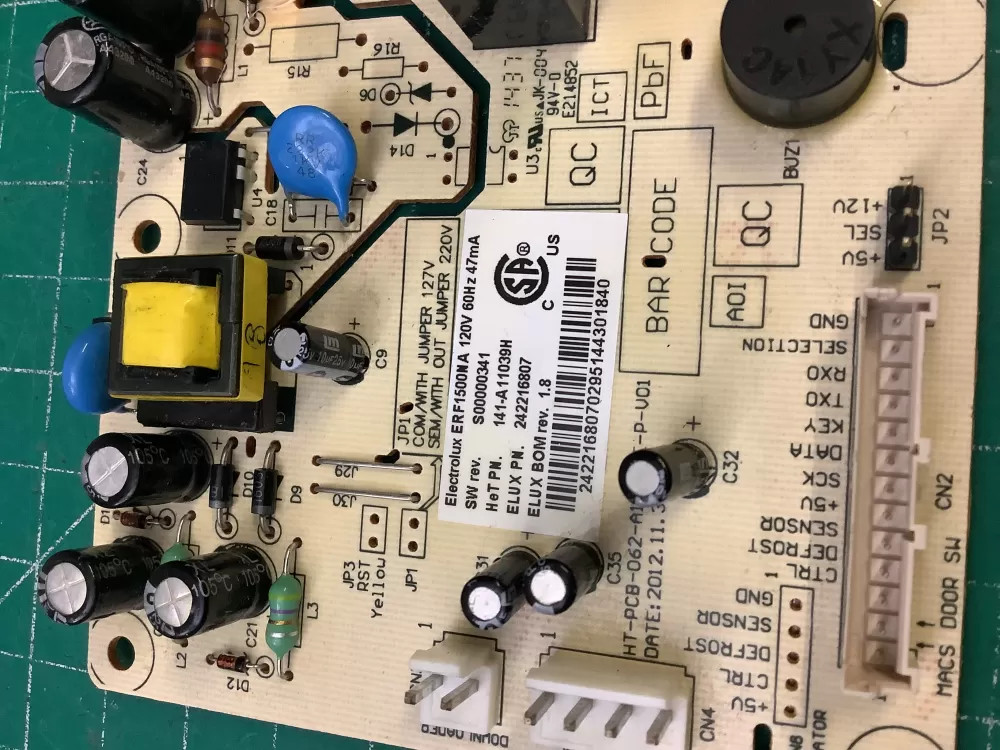 Frigidaire 5304504489 242216807 Refrigerator Control Board AZ240159 | NR384 gallery