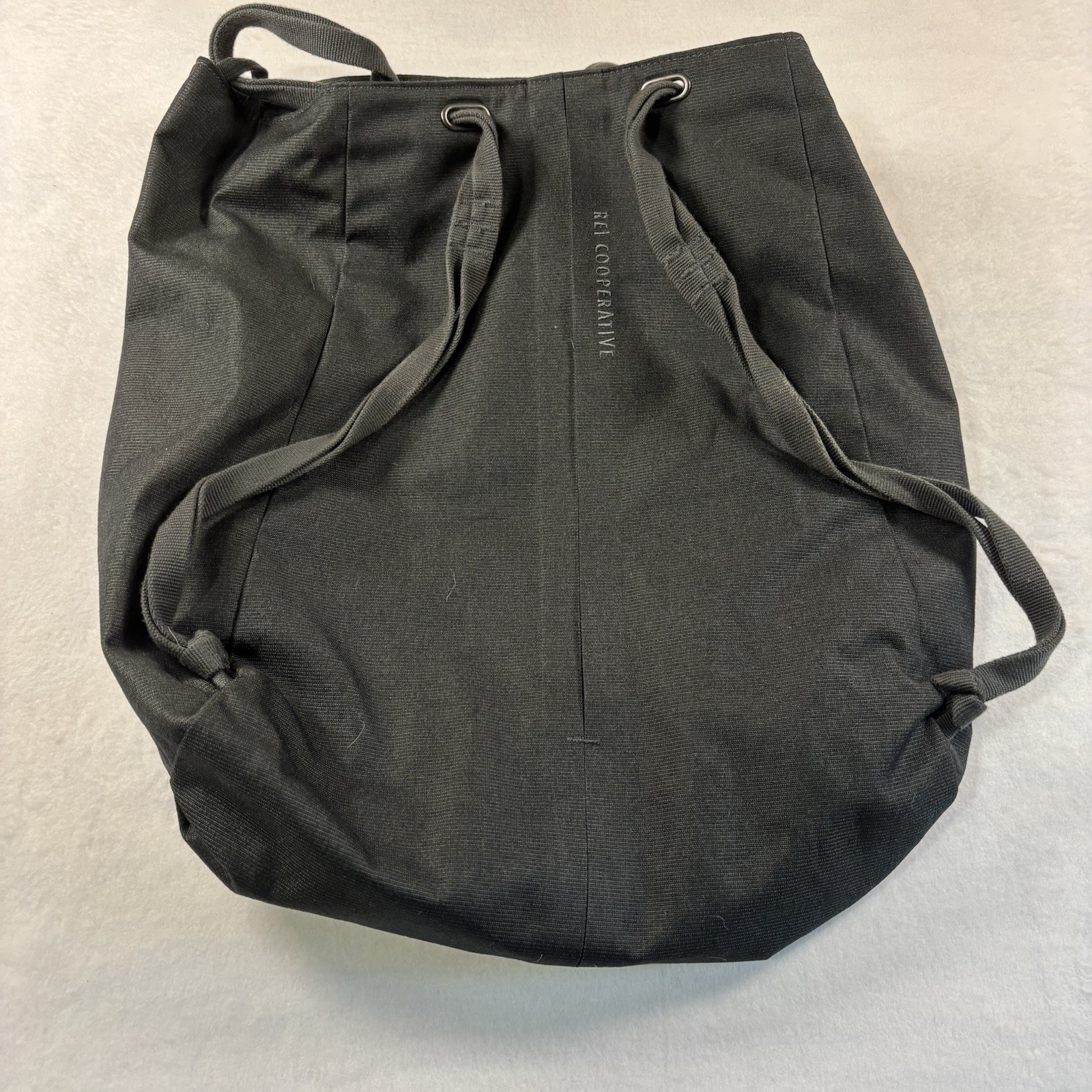 REI Co-op Black Hiking Backpack Drawstring Closure Internal Zip Pocket 3