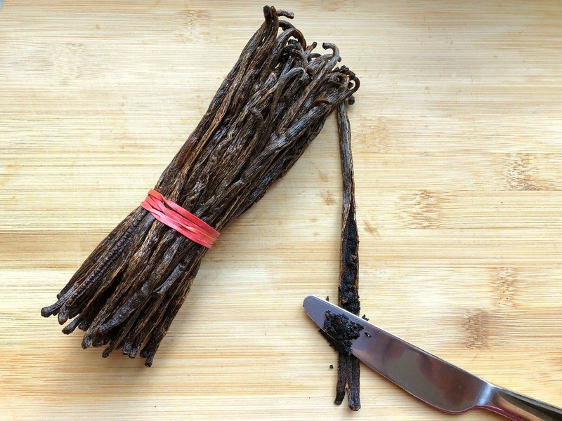 5 Madagascar Extract grade Bourbon Vanilla Beans ~5" gallery