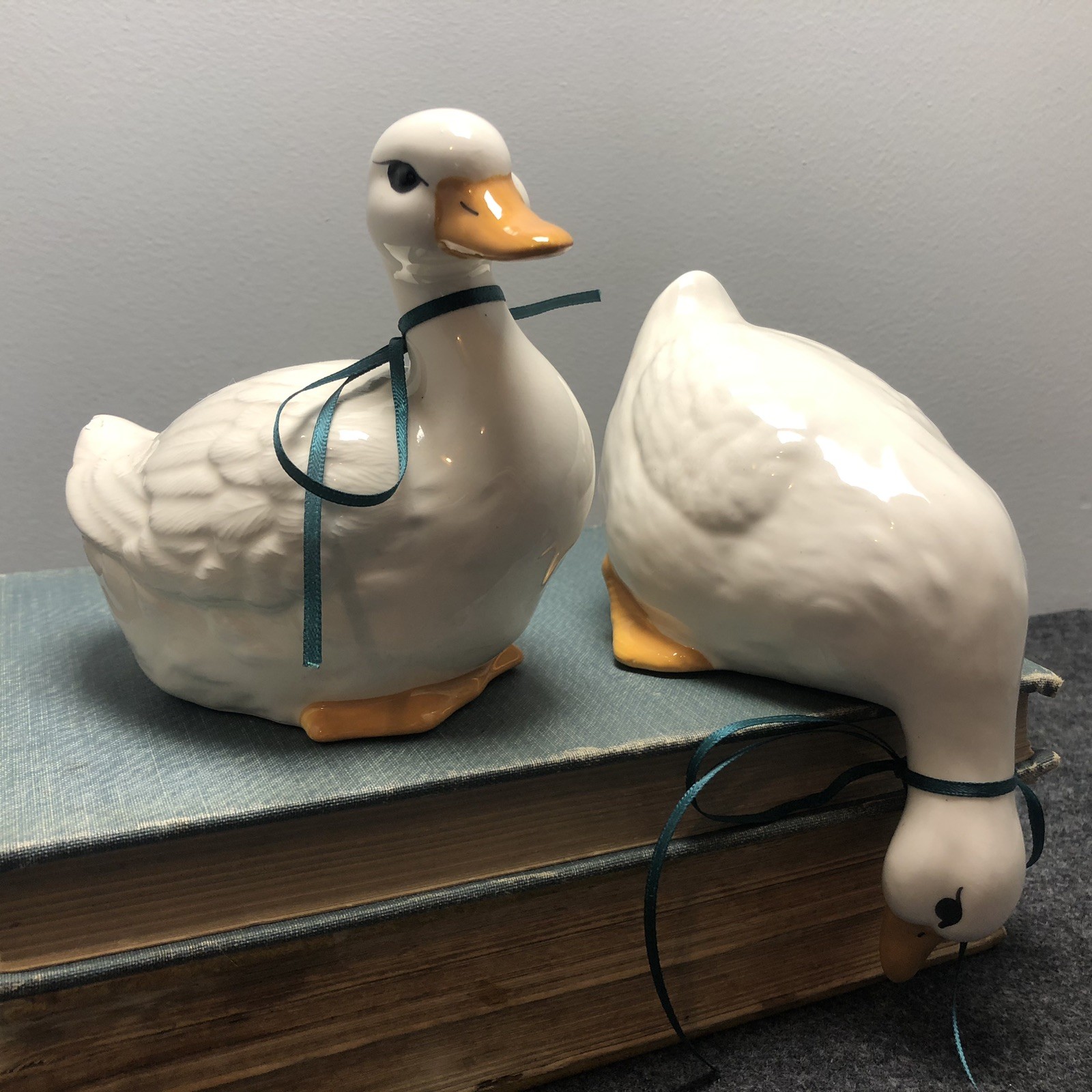 Vintage Cottage Core White Ceramic Goose Duck Home Decor Shelf Sitter Set/2 gallery