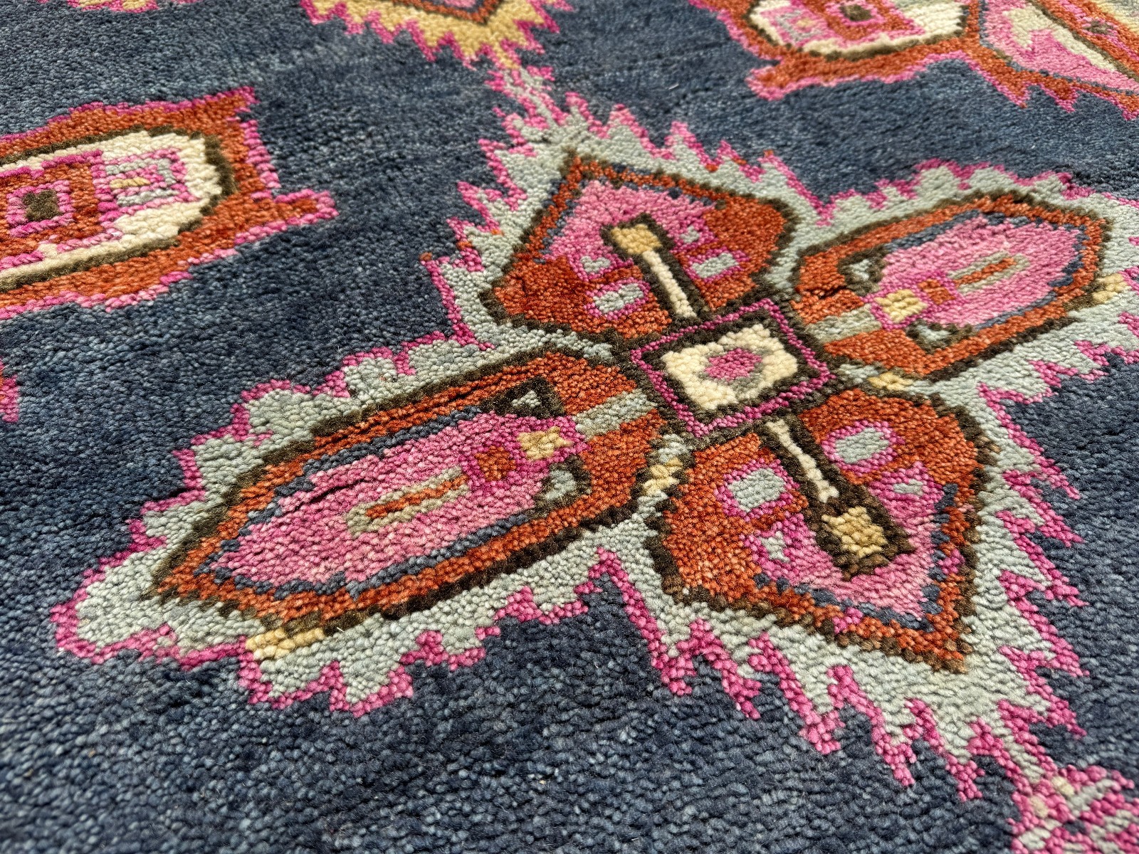 4x6 BLUE RUG ORIENTAL OUSHAK new handmade hand-woven pink soft wool turkish rugs gallery