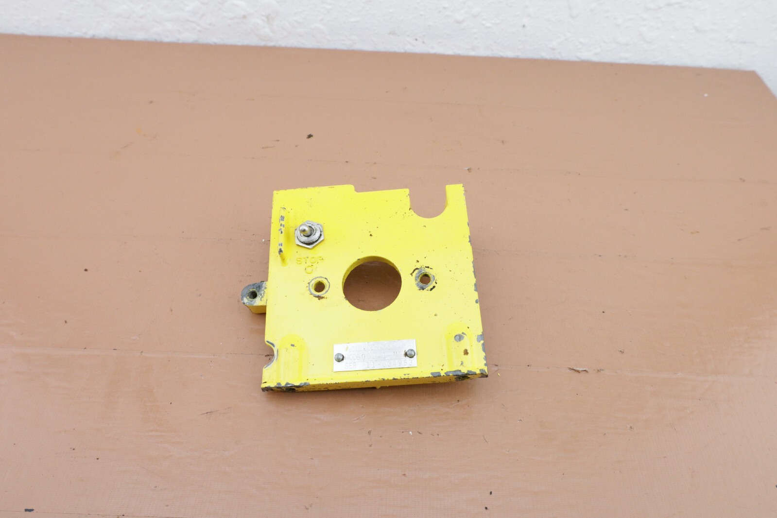McCulloch Pro Mac 610 Chainsaw OEM Kill Switch gallery