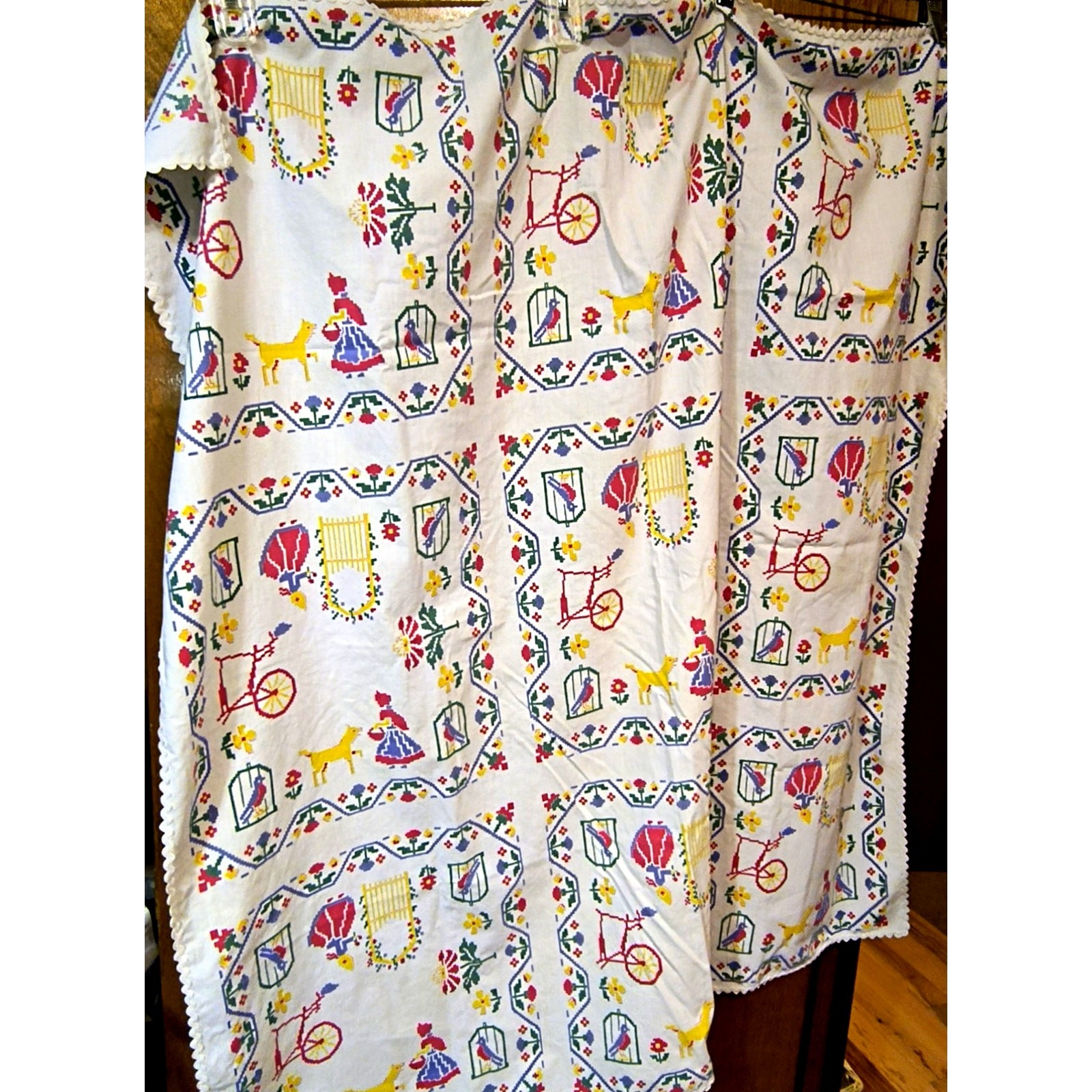1625. Tablecloth Cotton Patterned with Ric Rac Trim gallery
