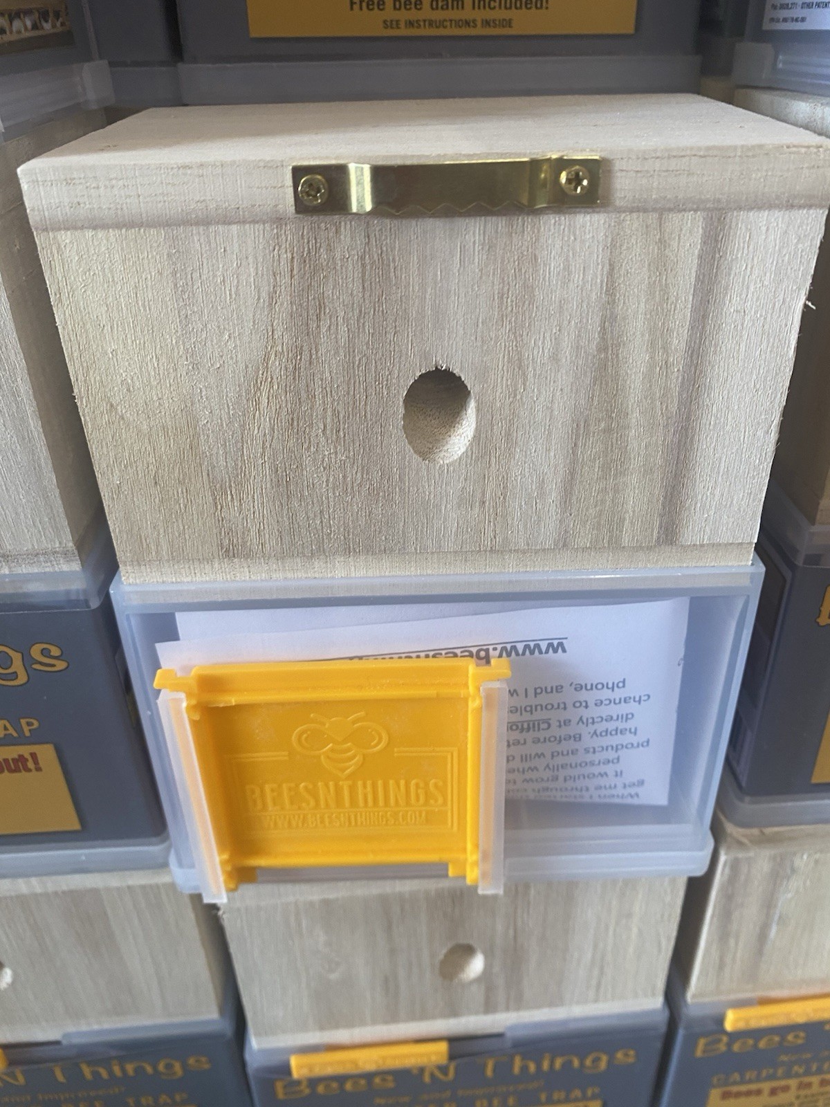 Bees 'N Things Outdoor Carpenter Bee Traps, NEW X 5 -- 5 Traps gallery
