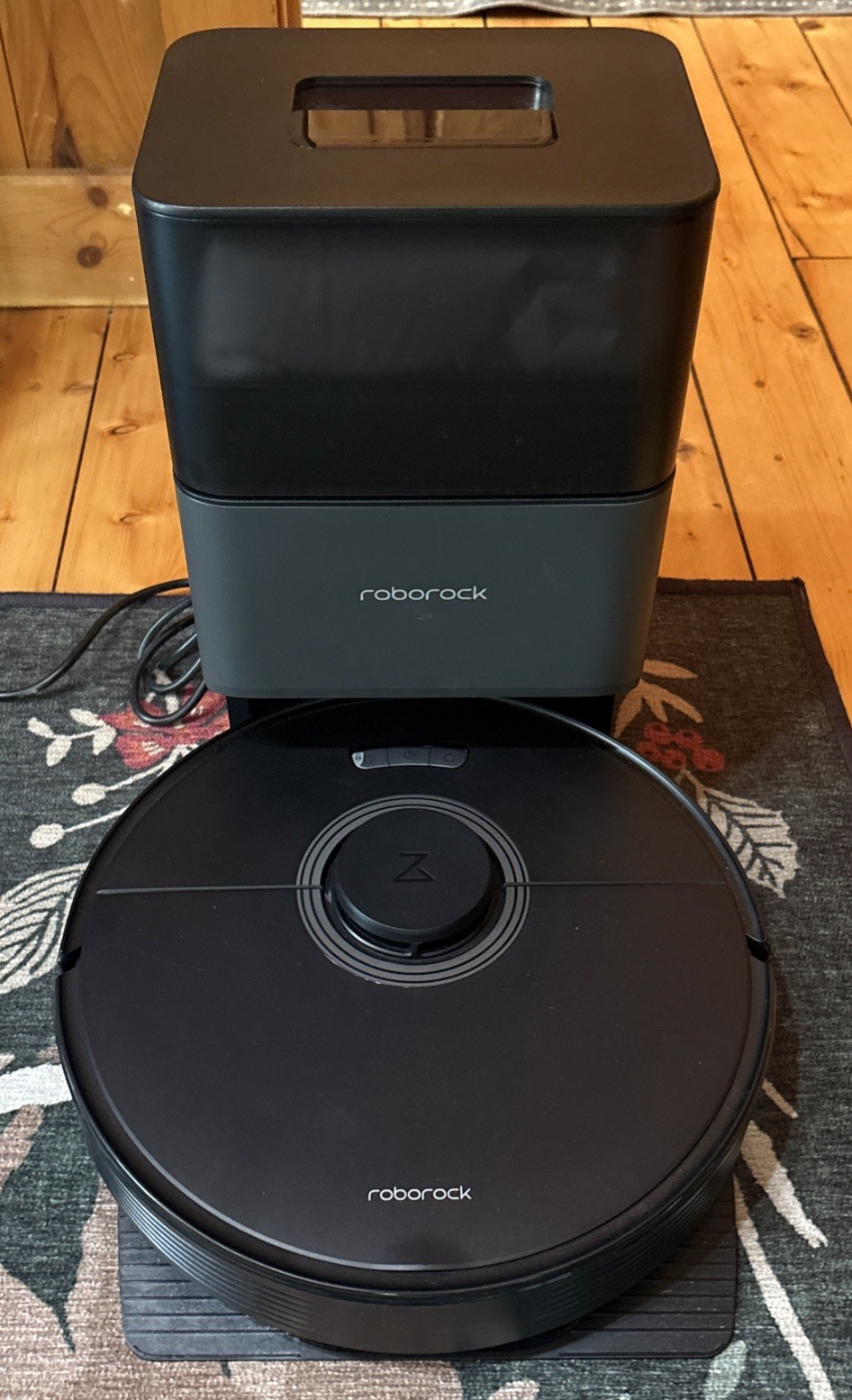 Roborock Q7 Max+ Self-Emptying Robot Vacuum Cleaner - Only Used For 3 Months gallery