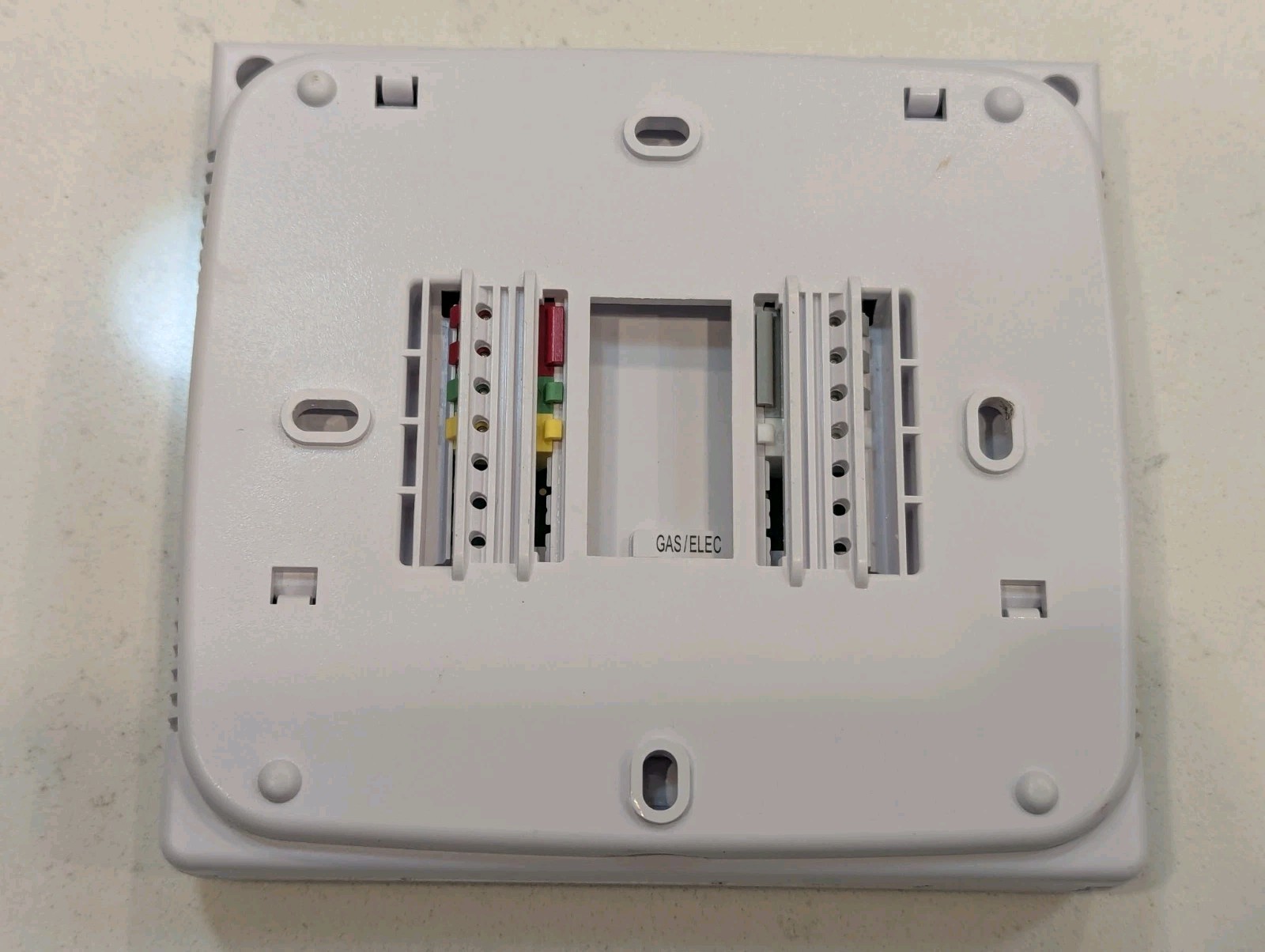 PRO1 IAQ T701 White 24 Volts Non-Programmable Electronic Thermostat Tested gallery