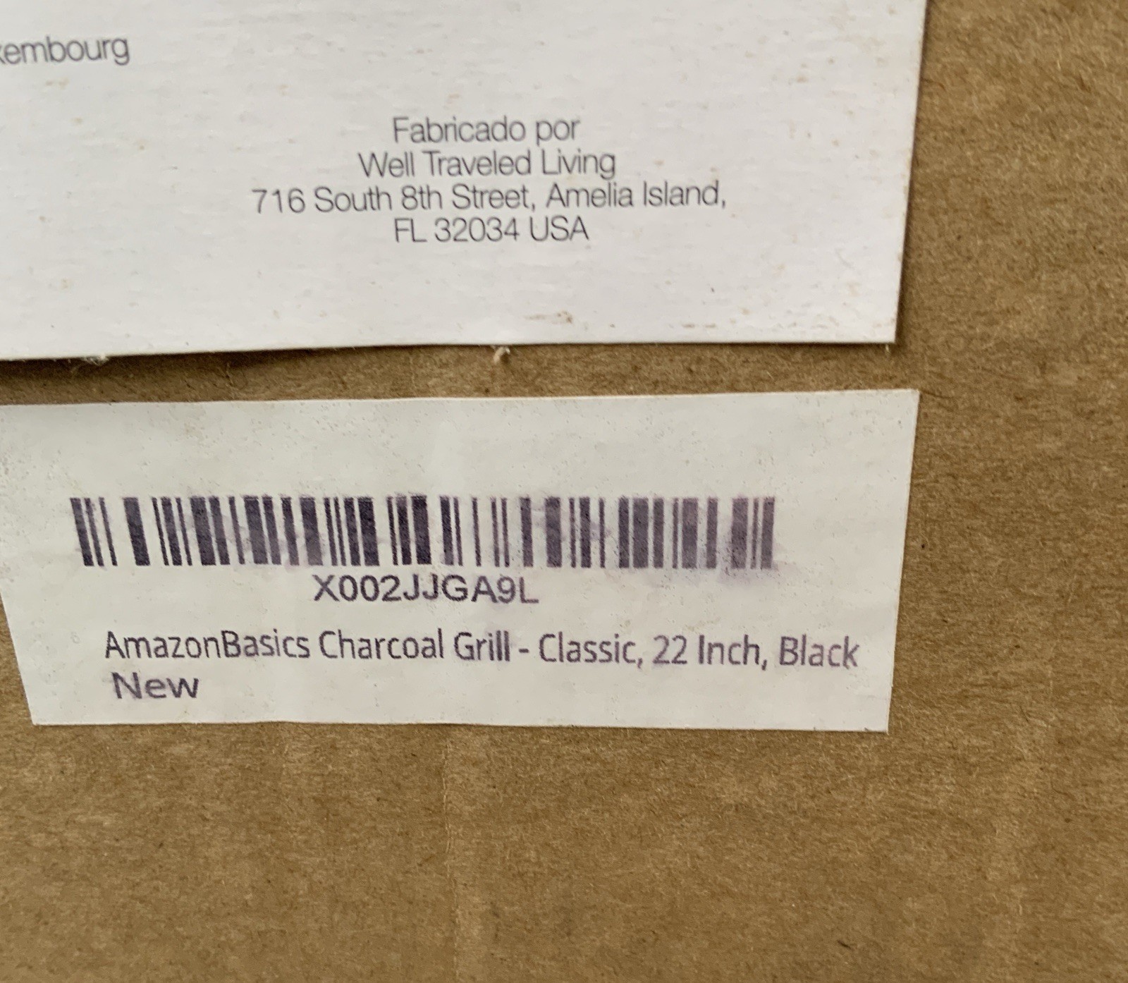 AmazonBasics 22 Inch Classic Charcoal Grill Black 27.10 Pounds, Is Brand New gallery
