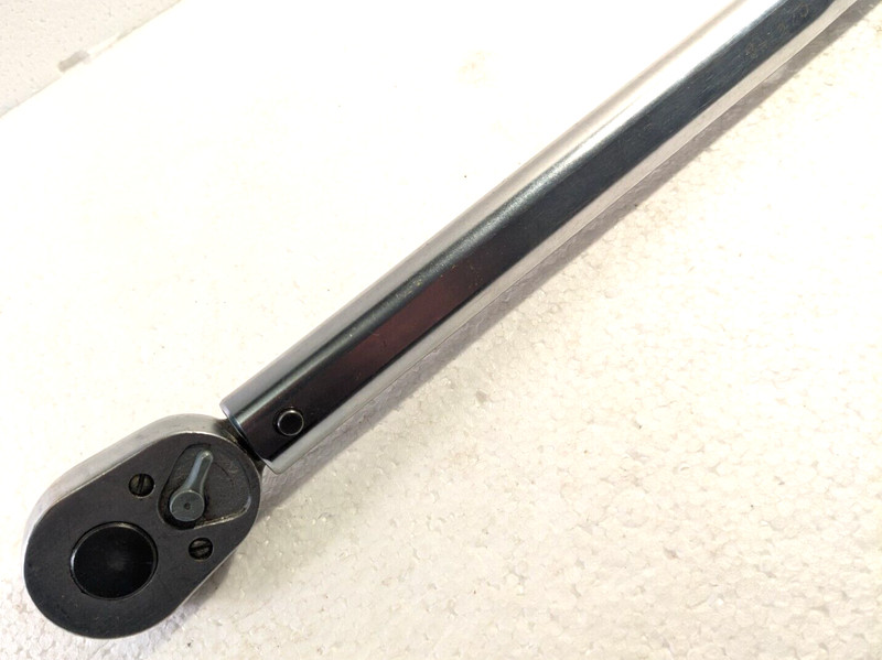 Snap- On 1/2" Drive Micrometer Click-Type Torque Wrench, Knurled Handle gallery