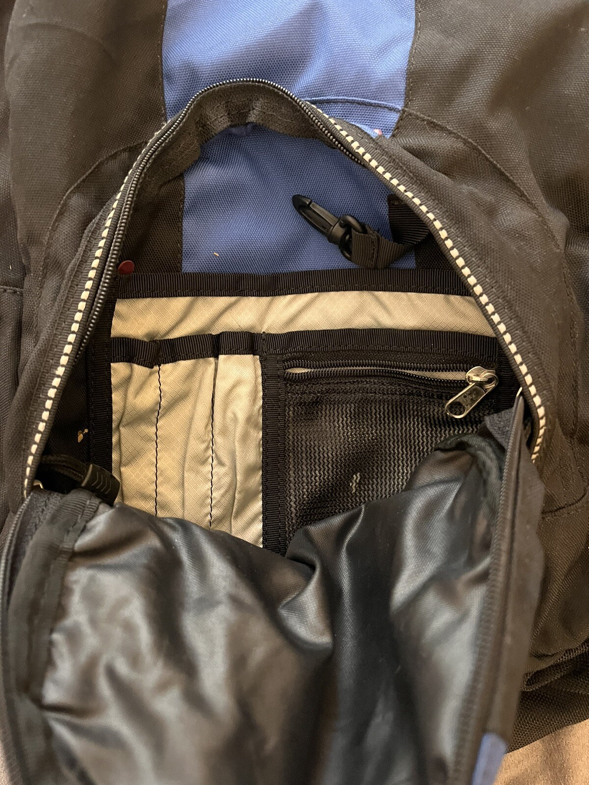 Eddie Bauer Vintage Backpack Blue Black 3