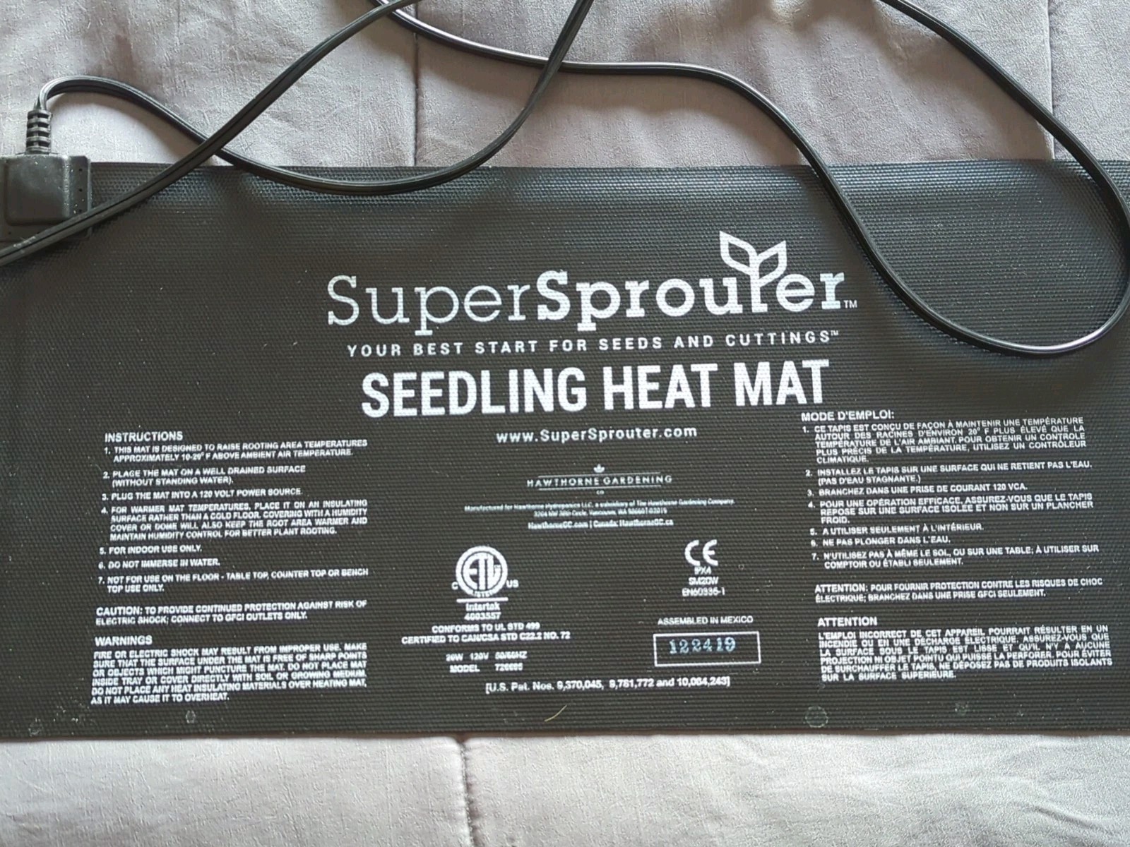 Super Sprouter Seedling Heat Mat - 20W - 10in x 20in gallery