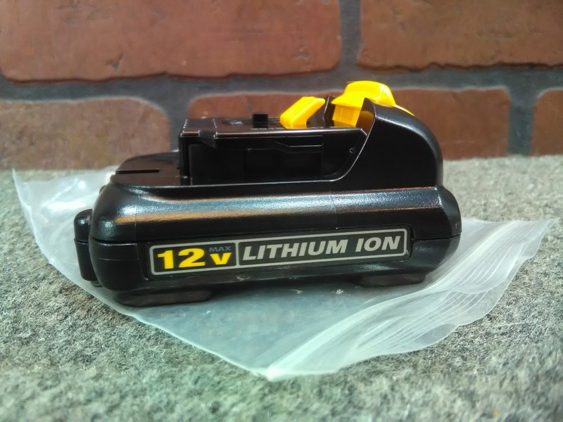 ***GENUINE*** Dewalt DCB120 12V MAX Lithium Ion Battery Pack-***NEW*** gallery