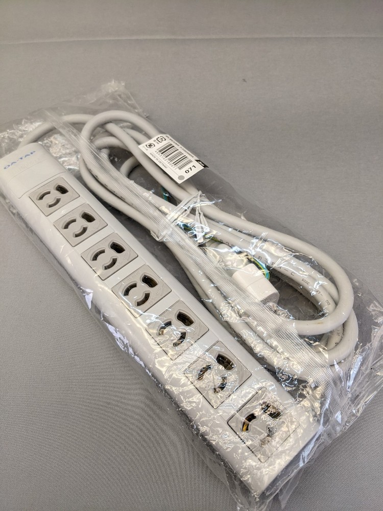 ELECOM Magnet Type Thunder & Dust Resistant power Strip with Twist Lock 7 outlet
