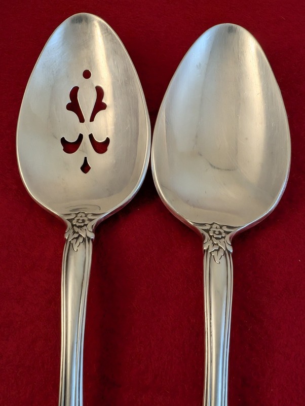 International Deep Silver SilverPlate ORLEANS 4-Piece Serving Set Flatware gallery