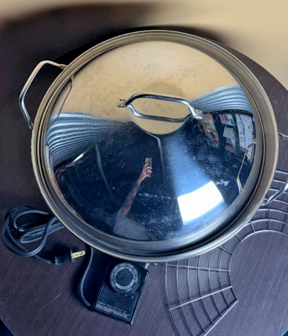 Farberware Electric Wok with Temperature Control gallery