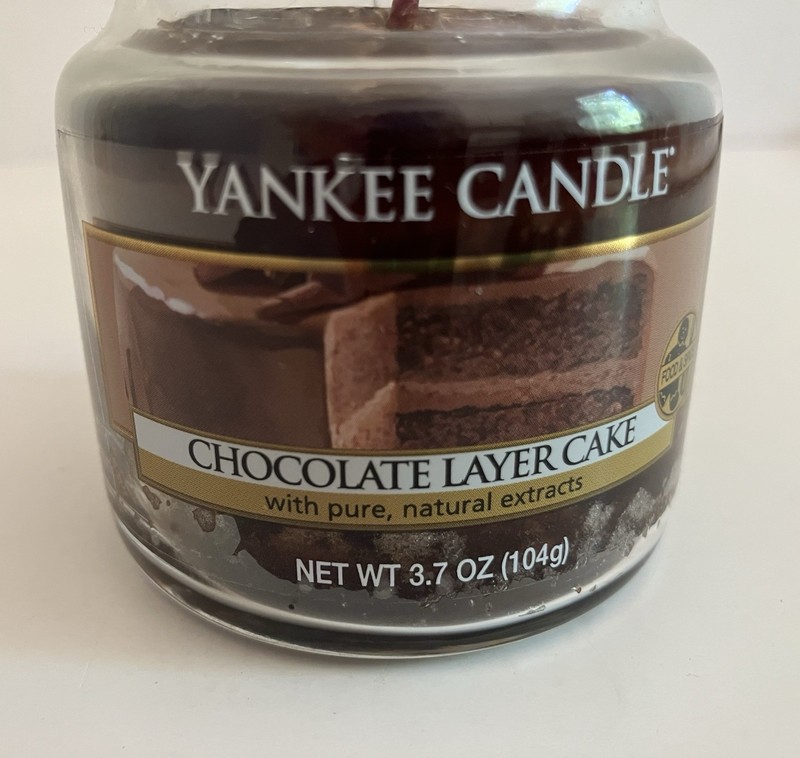 Yankee Candle Chocolate Layer Cake 3.7 Oz Small Jar New gallery