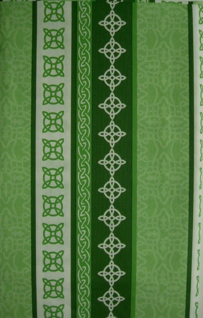 60 Round Vinyl Flannel Back St Patricks Day Knot Tablecloth Green Mainstream gallery