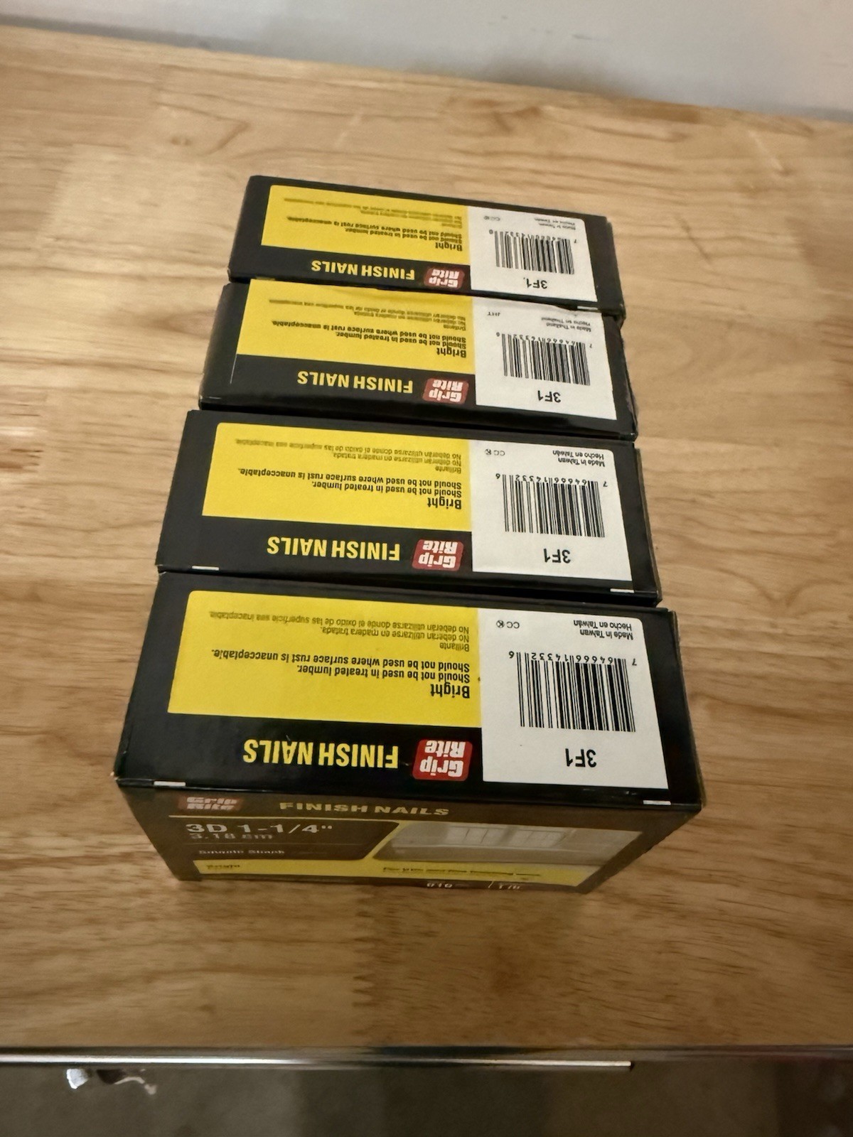 Grip-Rite 3D 1-1/4" Bright Finish Nails Lot of 4 Boxes 1 lb Each Trim 3F1 4 lbs gallery