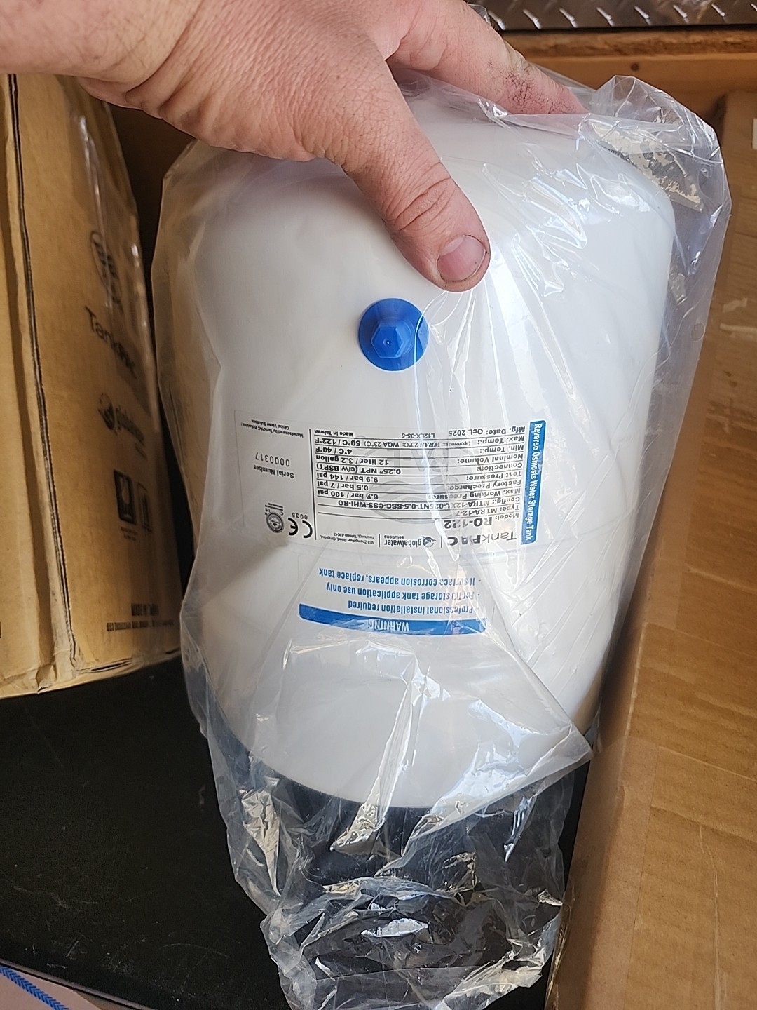 RO-122 Reverse Osmosis System Expansion Storage White Tank 3.2 Gallon. Actual Vo gallery