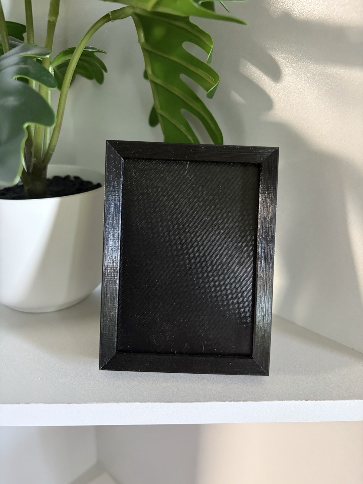 Custom 3D Printed ACEO Display Frame Black | Fits Standard 2.5x3.5 ACEOs gallery