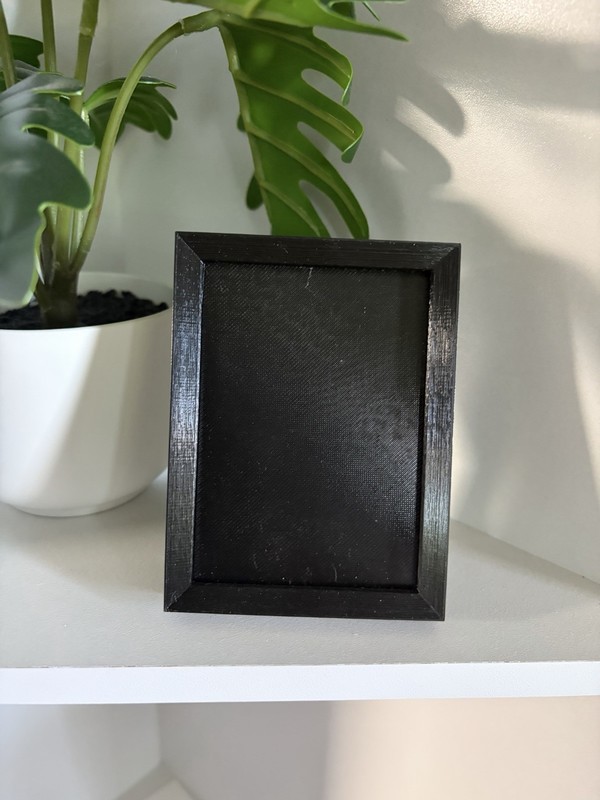 Custom 3D Printed ACEO Display Frame Black | Fits Standard 2.5x3.5 ACEOs gallery