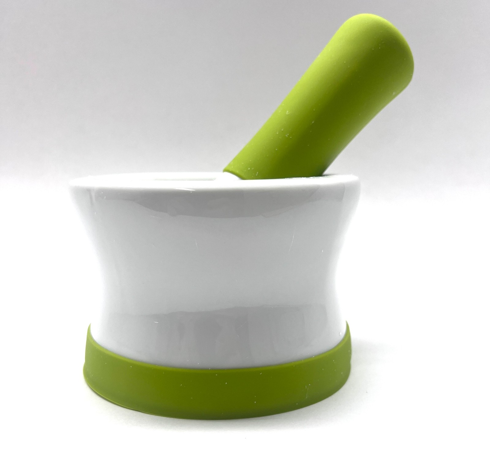 Porcelain / Ceramic Mortar and Pestle With Non-Slip Detachable Silicone Base New gallery