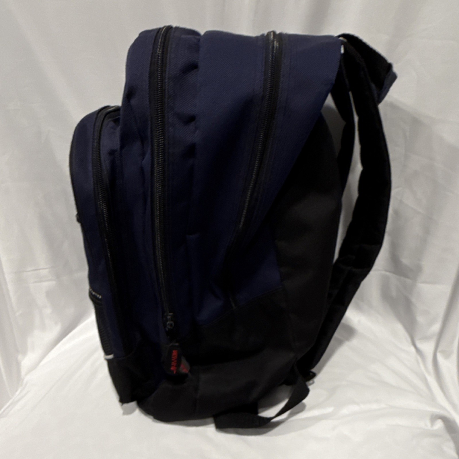 Trailmaker Explorer Hiking Backpack Navy Black Adjustable Straps Zipper Fabric 2
