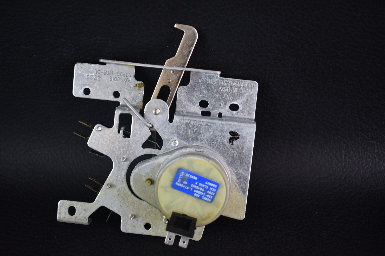 Genuine Dacor Built-In Oven, Door Latch # 86166 100090 100017 SBP99-12FE-CL gallery