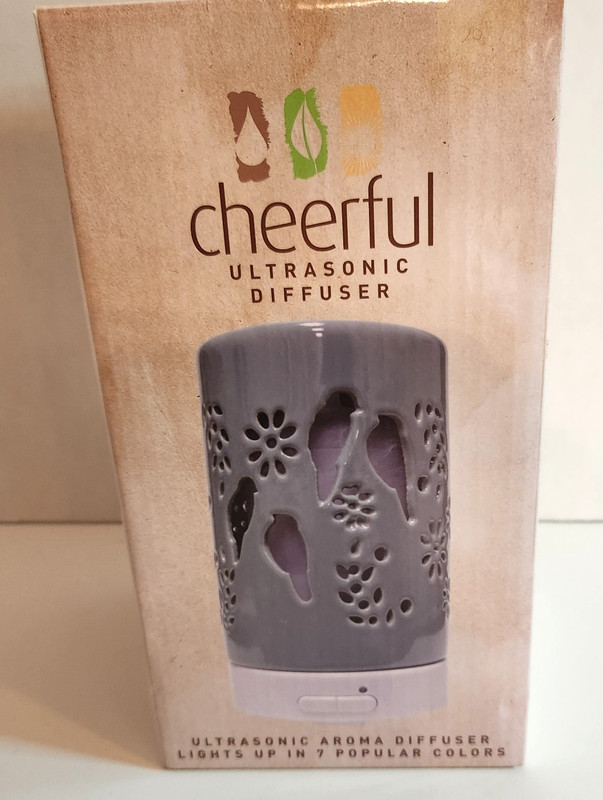 NEW Cheerful Ultrasonic Aroma Diffuser ~ Lights up in 7 Colors ~ 2 mist modes gallery