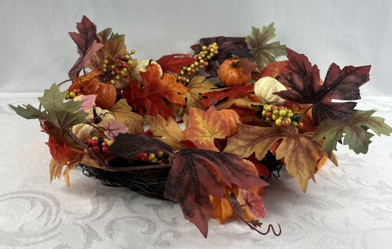 18” Artificial Autumn Maple Leaf & Berry Wreath – Fall Harvest Door Décor New gallery