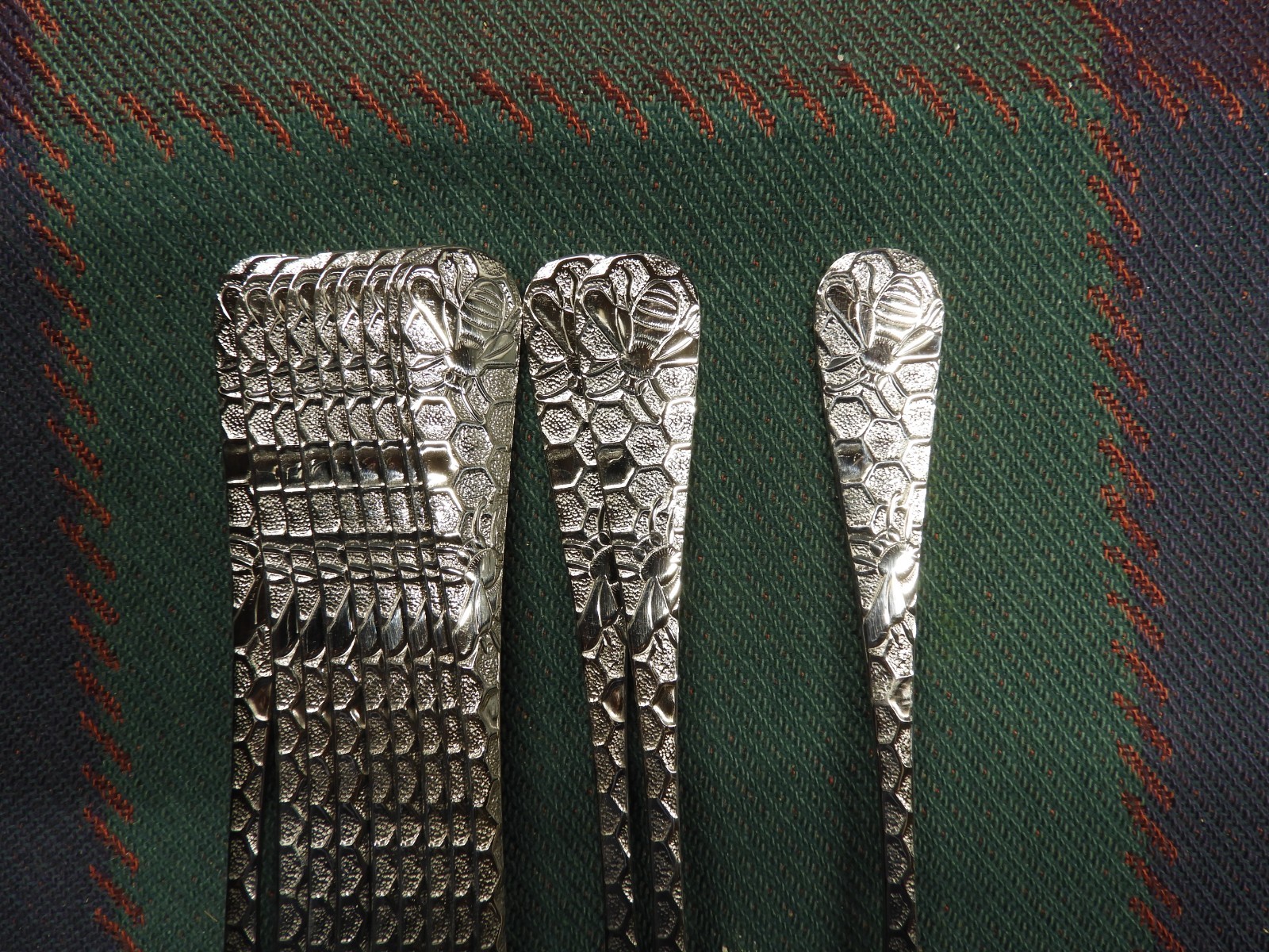 10 Liberty Tabletop, USA - Salad Forks - 7 in. - Honey Bee - NEW 2nd gallery