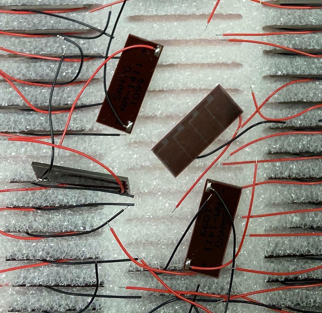 SANYO AM-1411 Amorphous Solar Cell for Indoor / Glass-Type **NEW** Qty.1 gallery