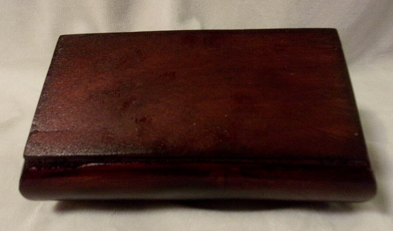 HANDCRAFTED VINTAGE SOLID WOOD KEEPSAKE BOX - Cherrywood Lacquer Finish gallery