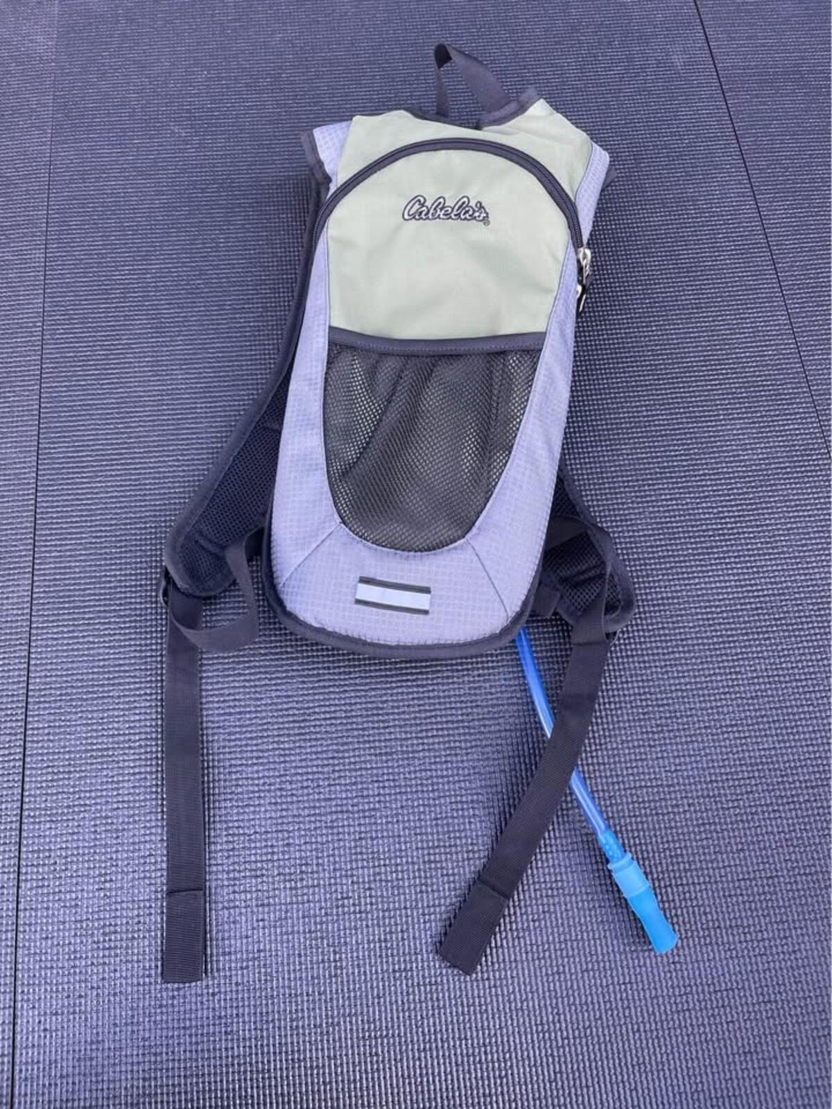 Cabela’s Hydration Backpack w/ Reservoir – Hiking / Biking Pack