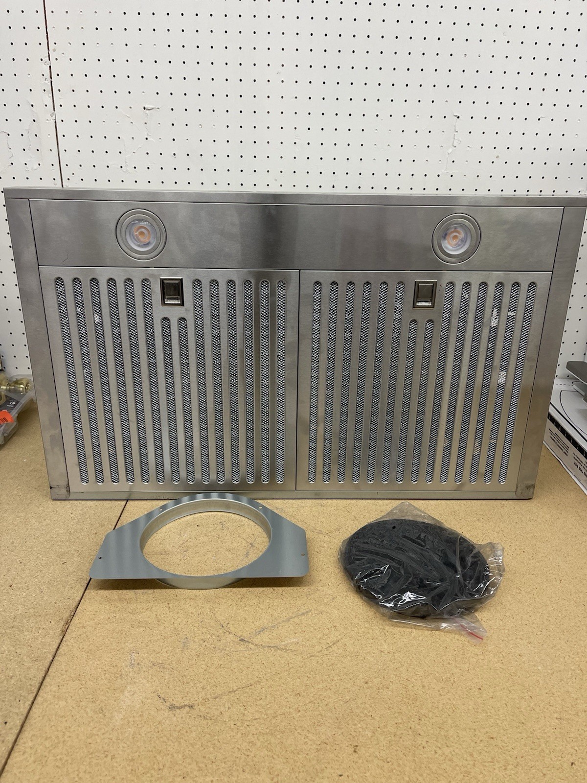 Vissani 30 in. 340 CFM Convertible Under Cabinet Range Hood in Stainless Steel gallery