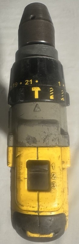 Dewalt 18 Volt 1/2 In. Hammer Drill 9CD950 With Bag gallery