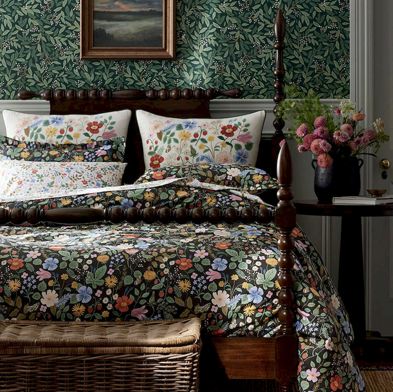 Strawberry Fields Classic Cool Cotton Percale Comforter gallery