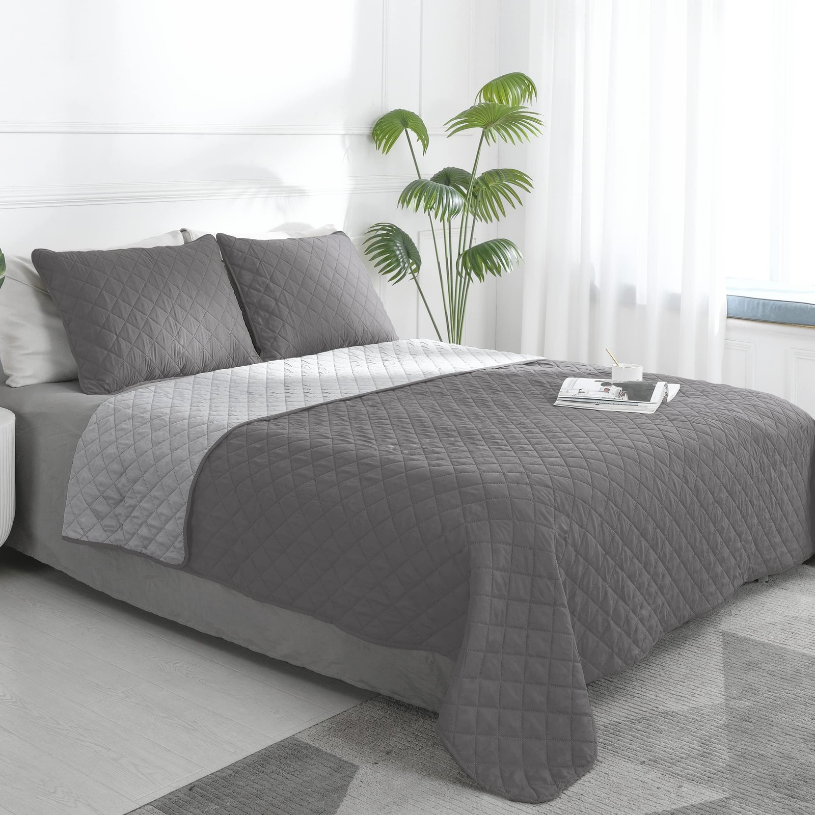 Twin Size Reversible Quilt Set with 1 Quilt and 1 Pillow Shams, Soft Bed Quil... gallery