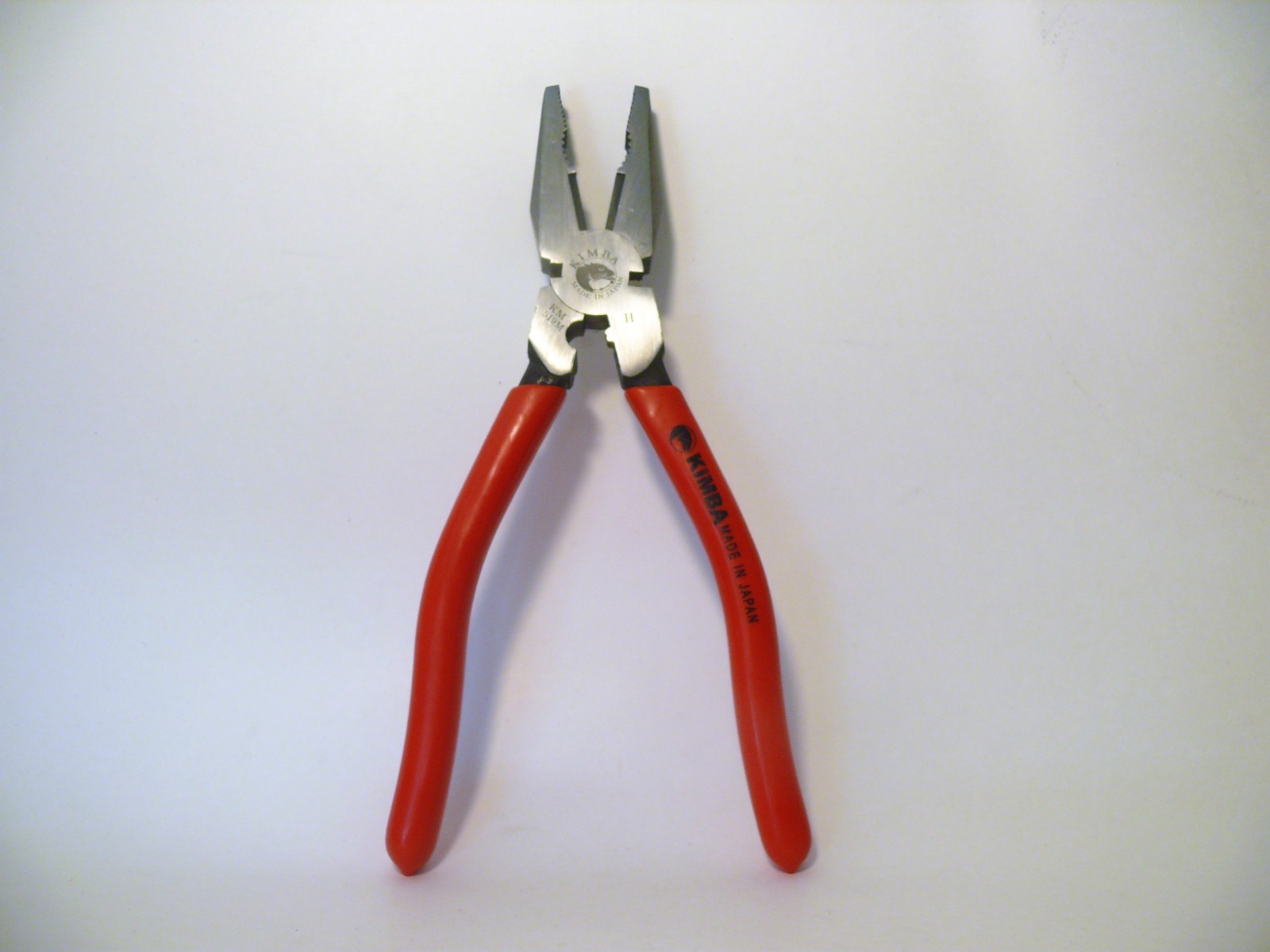 9" COMBINATION PLIERS - MADE IN JAPAN gallery