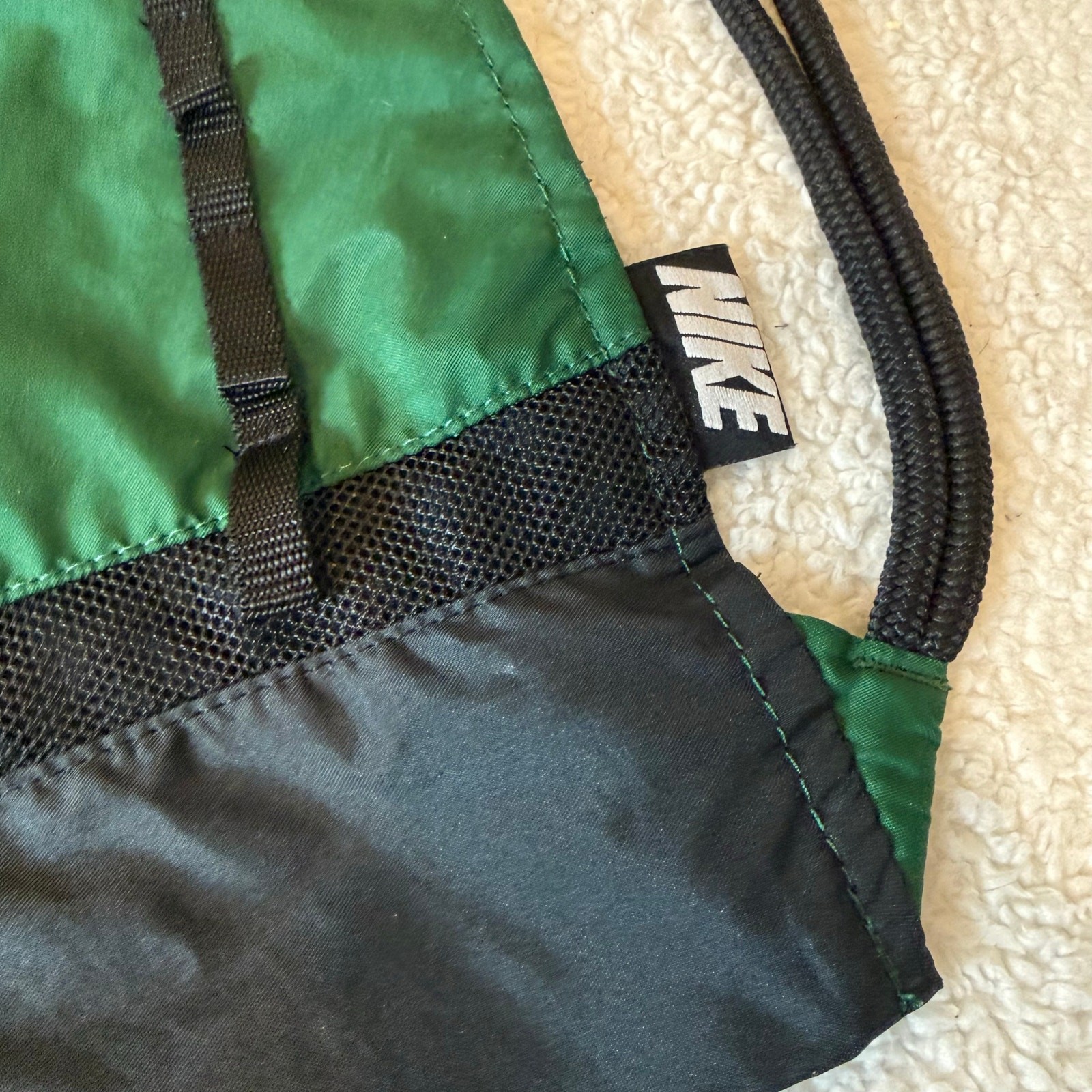 Nike Training Gym Sack Green Black Drawstring Backpack Bag 4