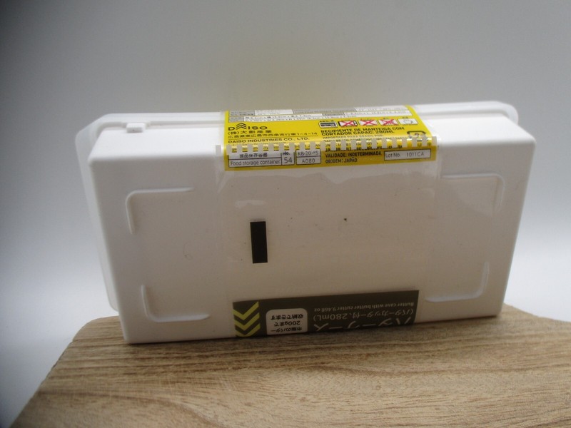 DAISO JAPAN Butter case 280ml with butter cutter made in JAPAN gallery