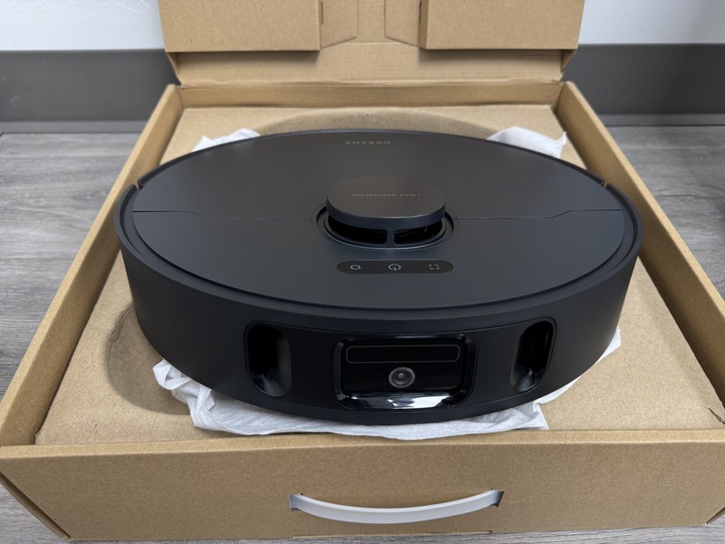 Dreame GoVac 400 Complete Robot Vacuum & Mop Auto-Empty Self-Cleaning 13KPa Pack gallery