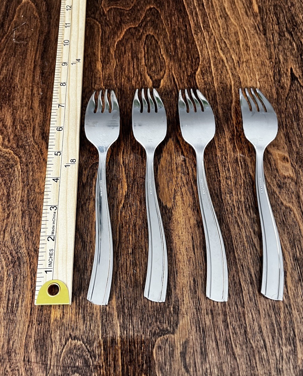 Oneida Griffith 4 Dinner Forks Wavy Handle Stainless 7 7/8" gallery