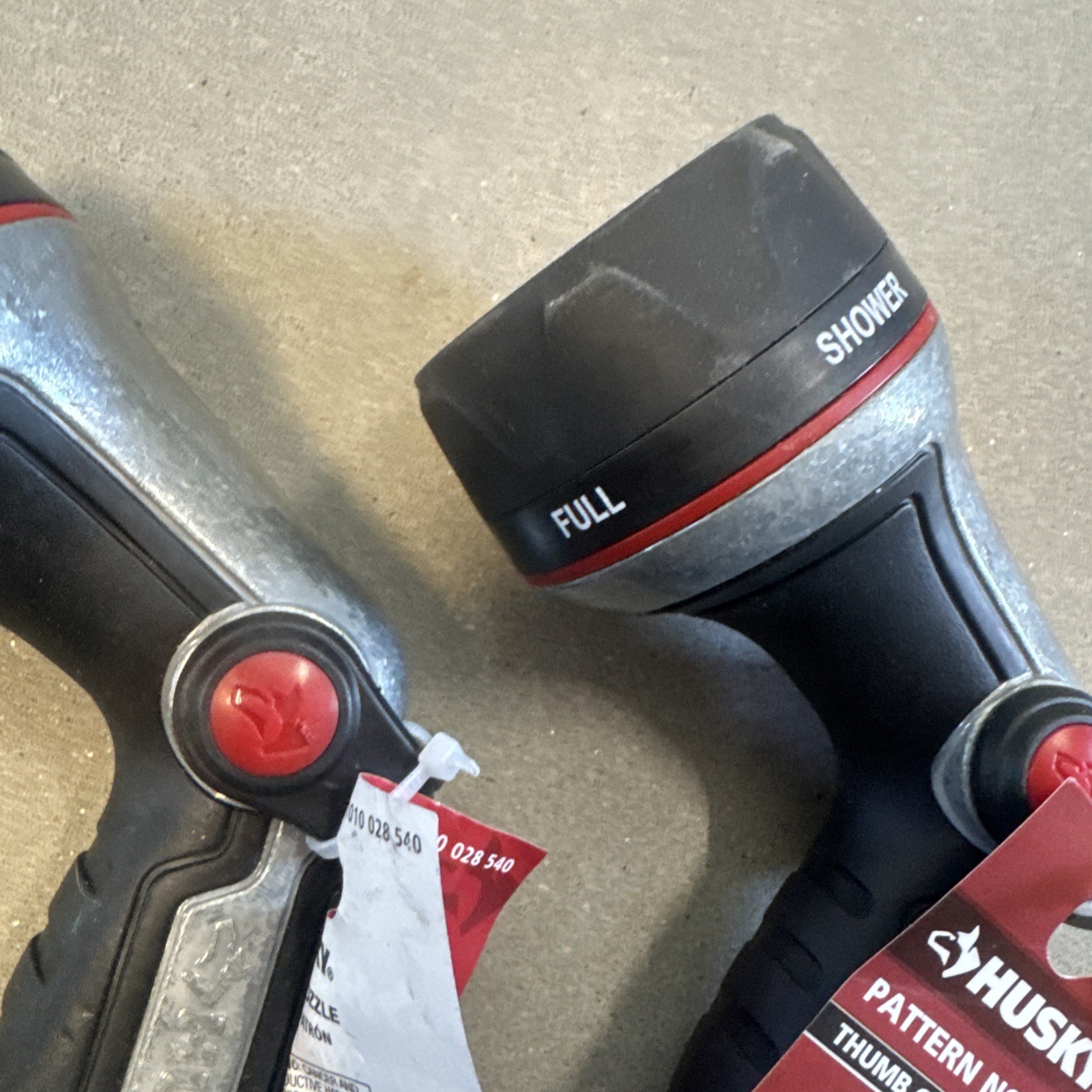 2x Husky Multi-Pattern Thumb Control Nozzle Heavy-Duty 1010 028 540 gallery
